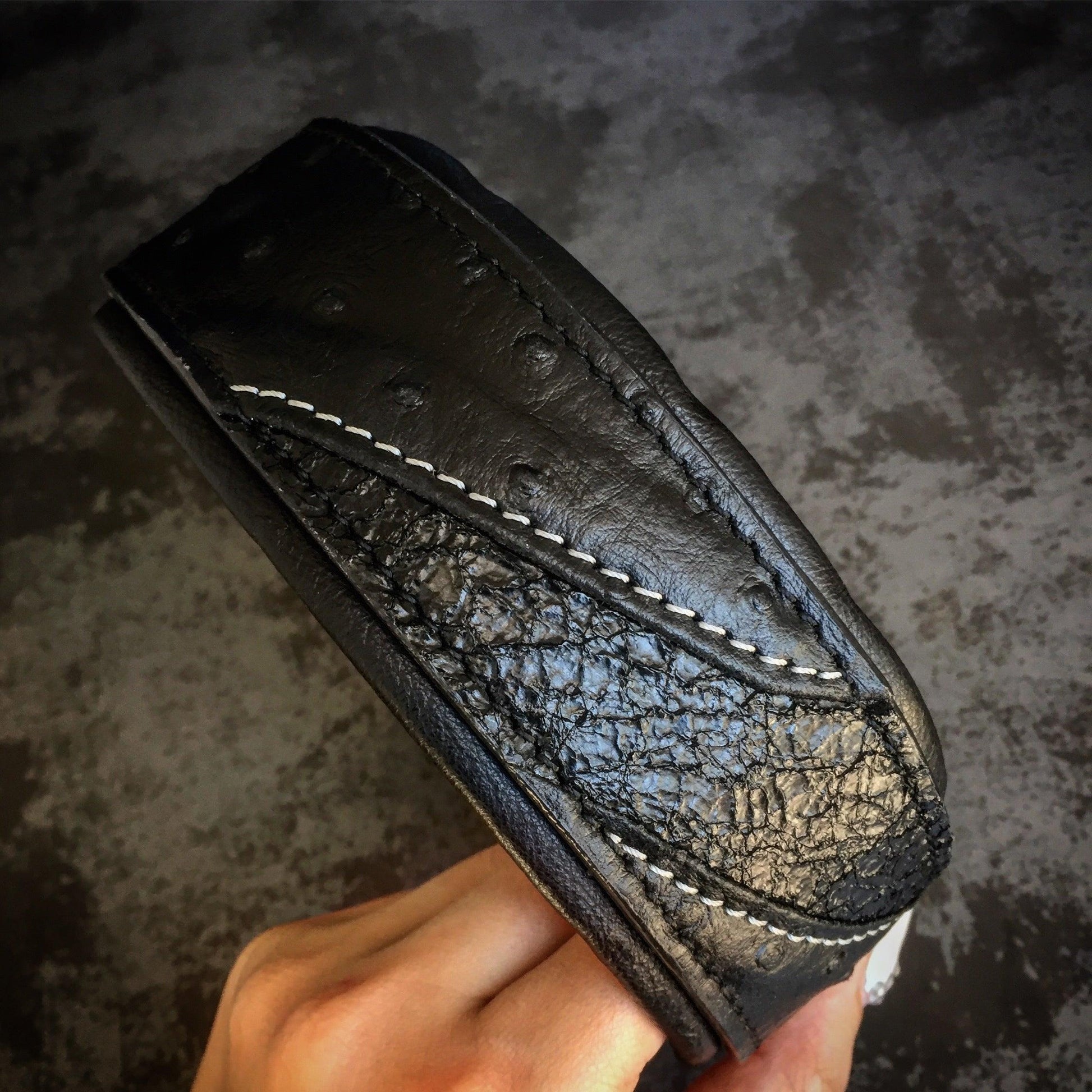 The "Korona" Collar BLACK EDITION